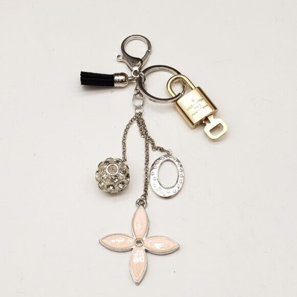 Authentic Louis Vuitton Lock & Key with unbranded Bagcharm, Keycharm, Keychain - Picture 8 of 9
